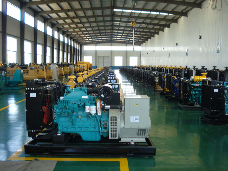 曾都租赁发电机-柴油发电机组冒蓝烟、冒黑烟、冒白烟故障分析