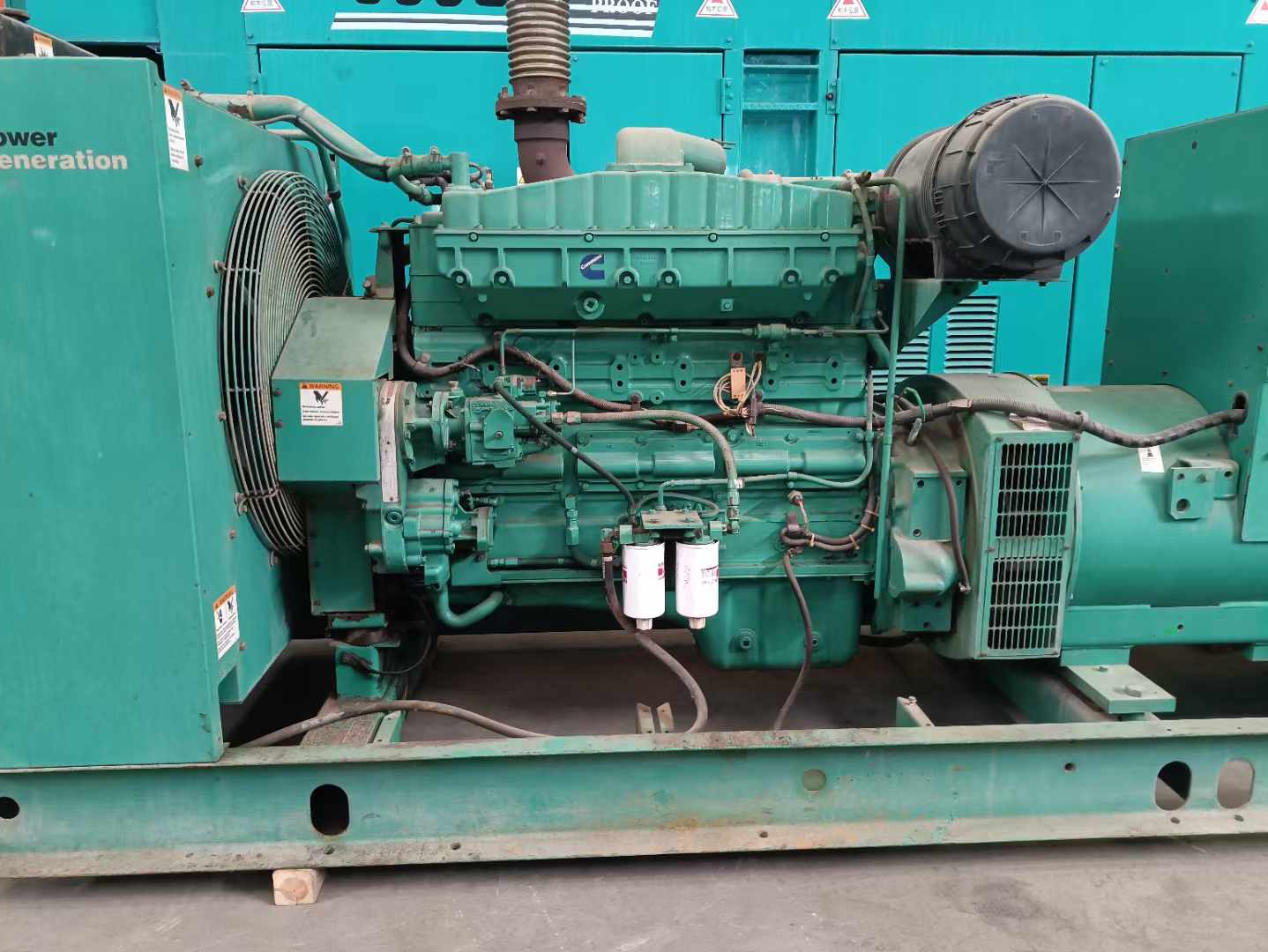 曾都过载会对 600kW 柴油发电机组造成哪些损害？