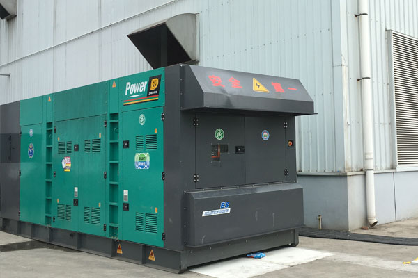 曾都燃油滤清器的更换流程是怎样的？