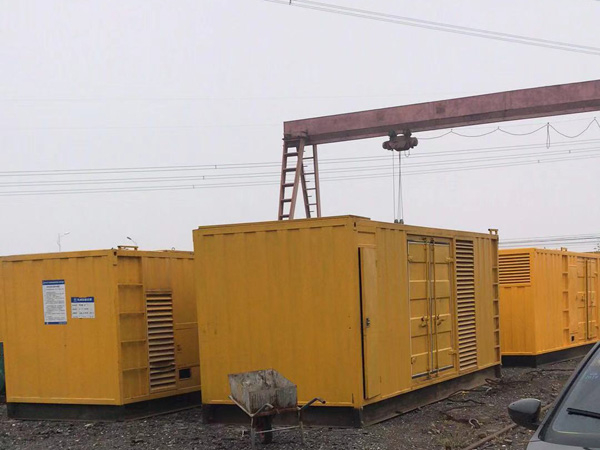 曾都100kw柴油发电机组每小时油耗？