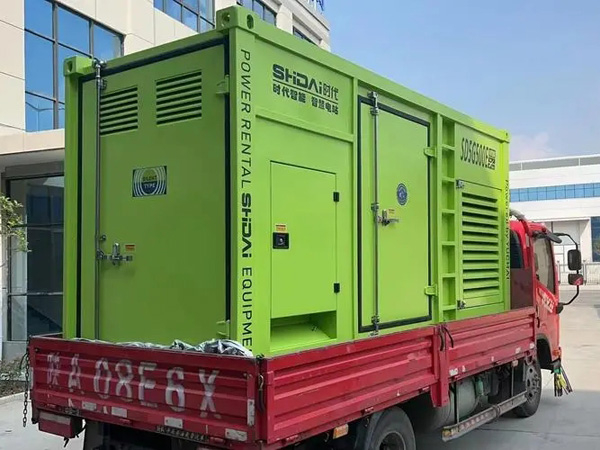 曾都更换水冷式机油散热器的密封件时，如何选择合适的密封胶？